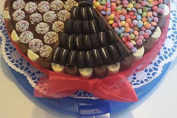 Moistest and Chocolatiest Chocolate Nutella Cake Ever