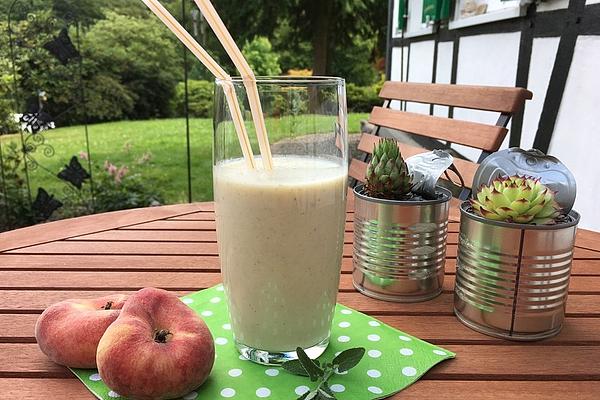 Naomi`s Vanilla Peach Milk