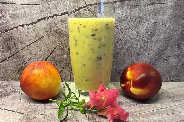 Nectarine Milkshake