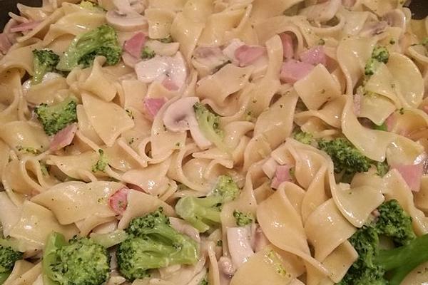 Pasta Pan with Broccoli