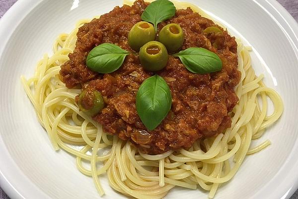 Pasta with Tuna Tomato Sauce
