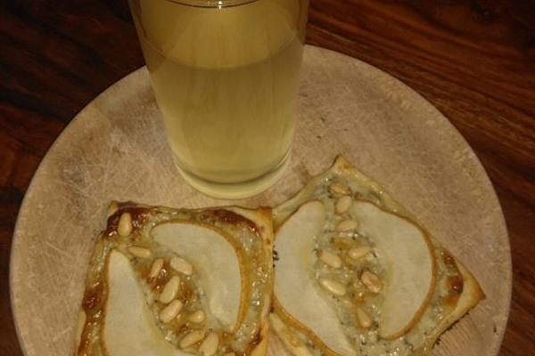 Pears – Roquefort – Tartelettes