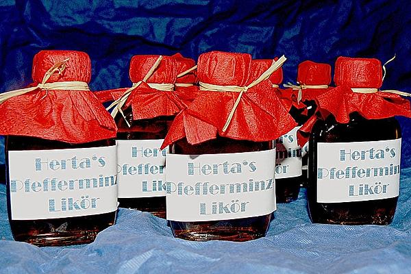Peppermint Liqueur Made from Nano Mint