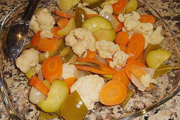 Pickled Vegetables La Grecque