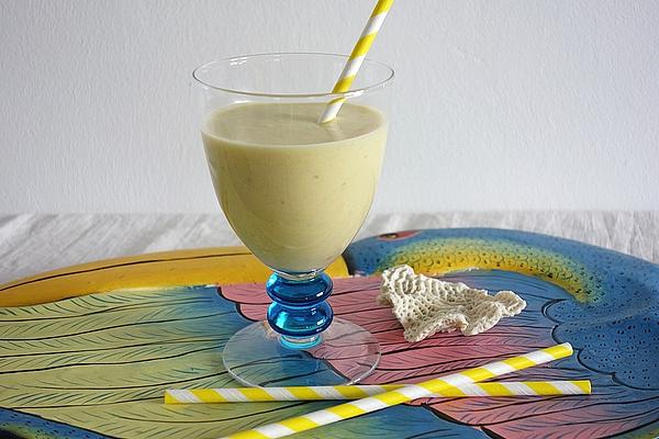 Pineapple-coconut-banana Smoothie