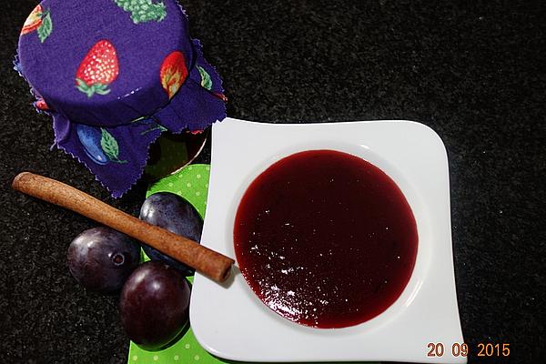 Plum Jam with Cinnamon and Cloves