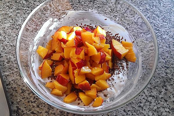 Power Breakfast with Quark and Fruit