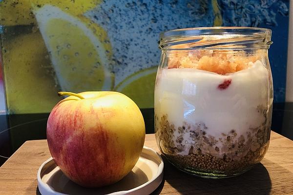 Powerful Breakfast with Quinoa and Fresh Fruits