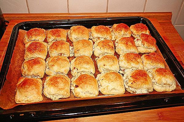 Puff Pastries with Goat Cheese, Walnuts, Honey and Rosemary