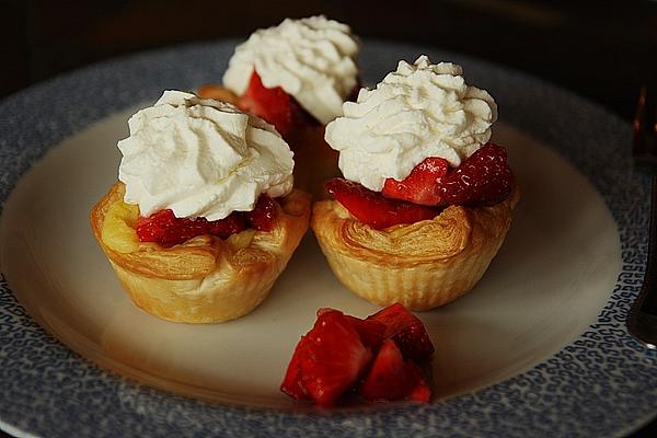 Puff Pastry – Vanilla Tartlets
