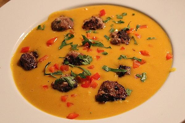 Pumpkin Soup with Meatballs