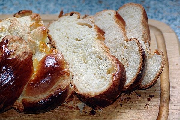 Quark – Yeast Plait