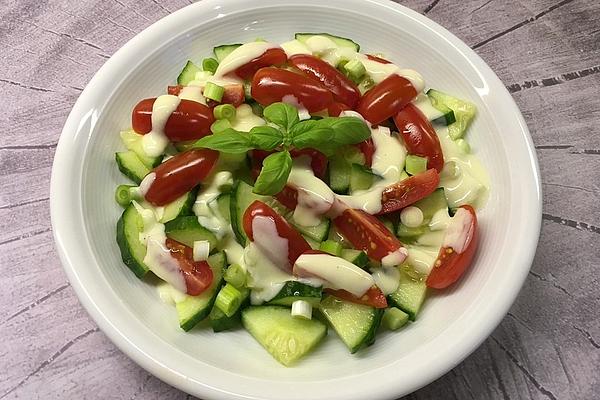 Quick, Easy Salad Dressing with Yogurt