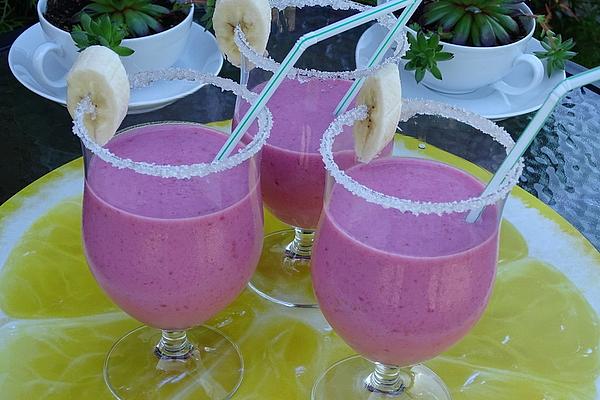 Raspberry-Banana Drink
