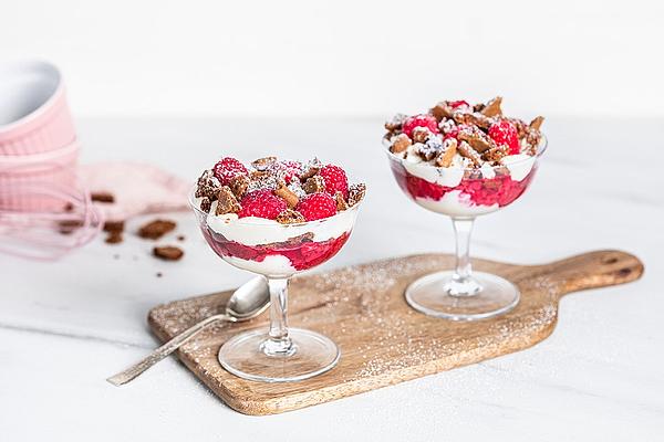 Raspberry Dessert with Speculoos