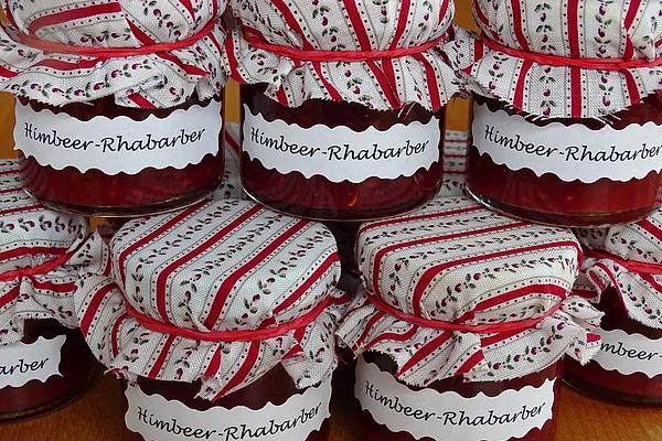 Raspberry – Rhubarb – Jam with Vanilla