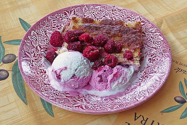 Raspberry – Semolina Casserole