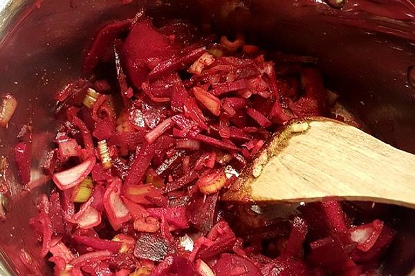 Red Cabbage and Coconut Soup