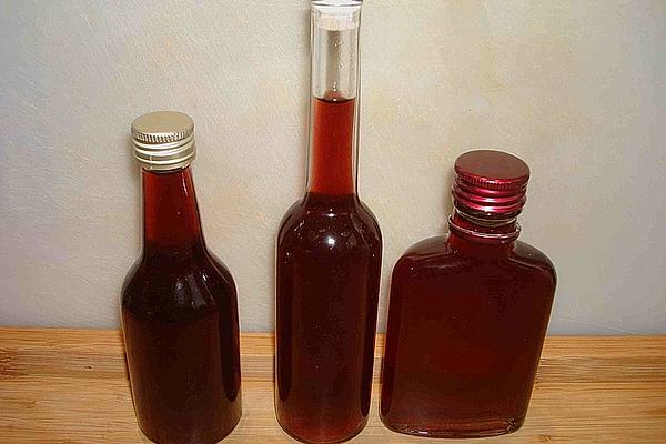 Red Vineyard Peach Liqueur