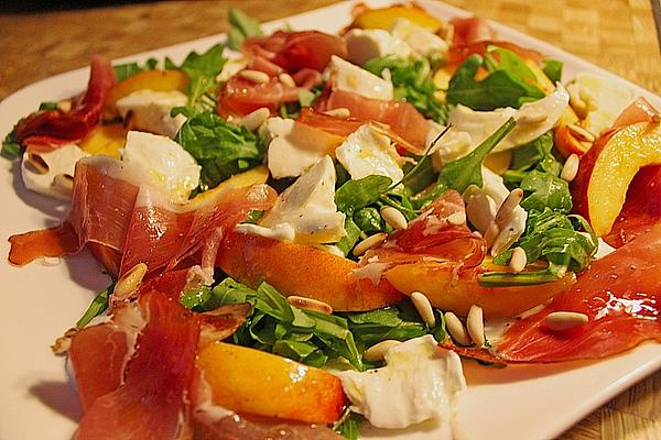 Rocket Salad with Mozzarella, Peaches, Raw Ham and Honey Dressing