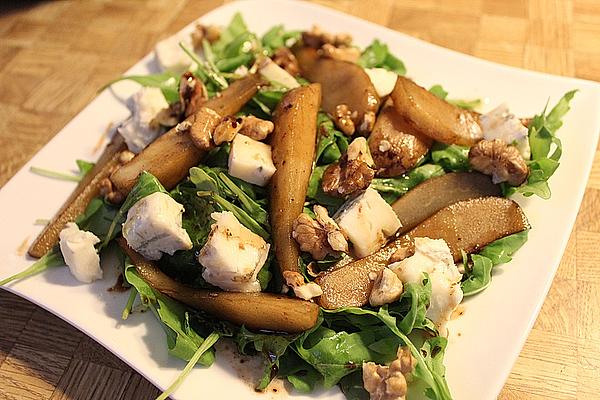 Rocket Salad with Pear and Gorgonzola
