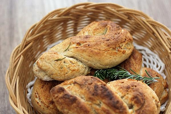 Rosemary Braids with Sheep Cheese