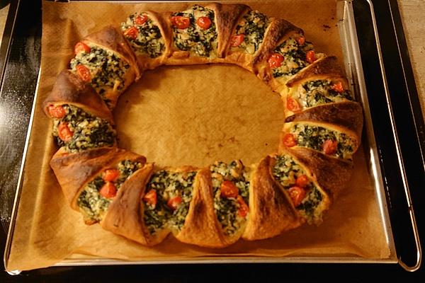 Salmon and Spinach Wreath