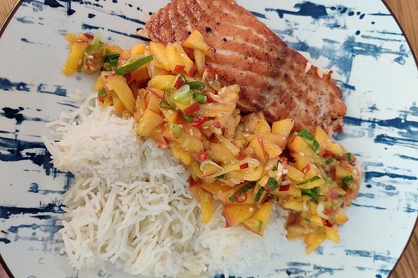 Salmon Fillet with Nectarine Salsa