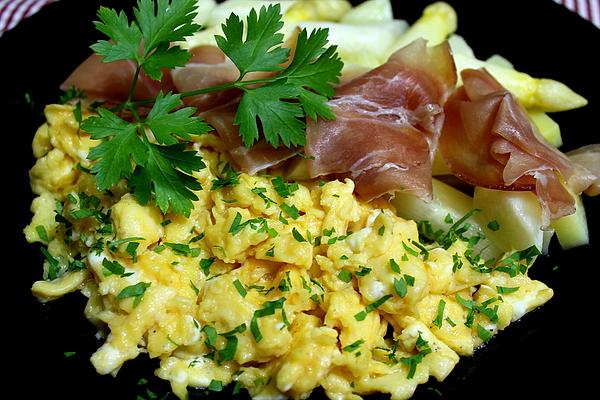 Scrambled Eggs with Cream