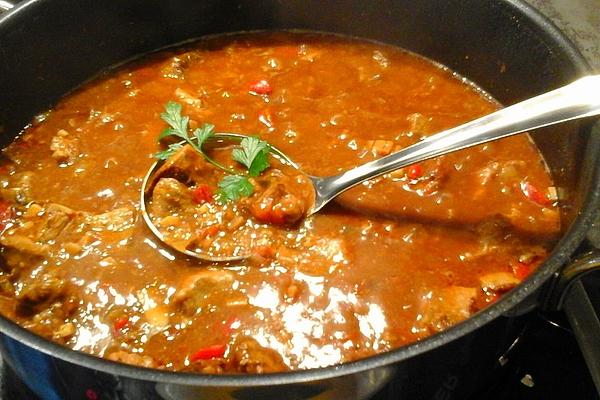 Simple Goulash Soup