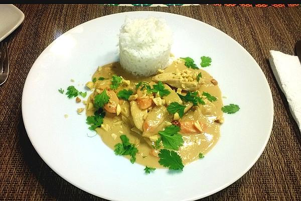 Sliced ​​meat in Peanut Sauce