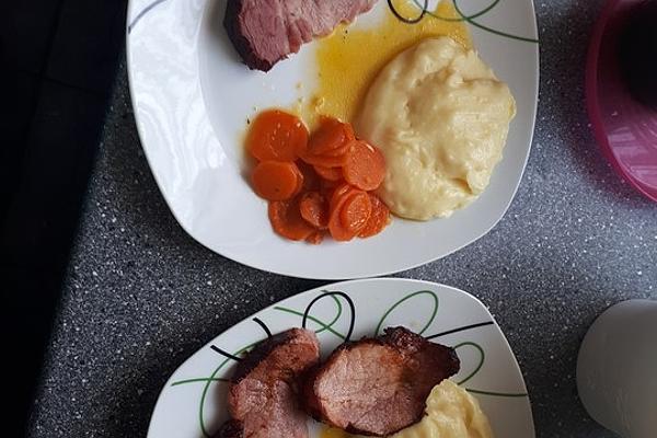 Smoked Pork with Carrot Vegetables