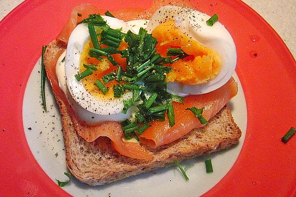 Smoked Salmon Toast with Egg