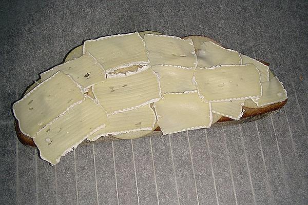 Sourdough Bread Baked with Apple and Camembert