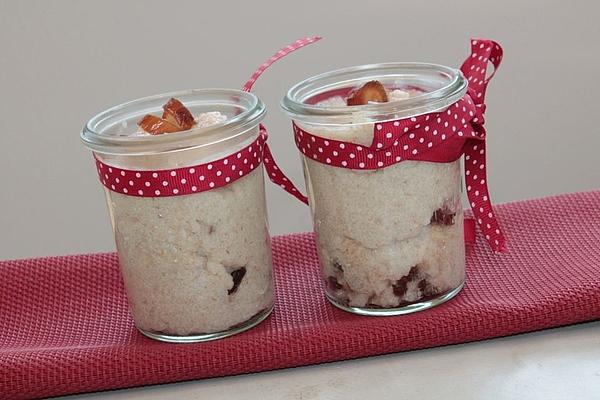 Spelled Semolina Porridge with Dates