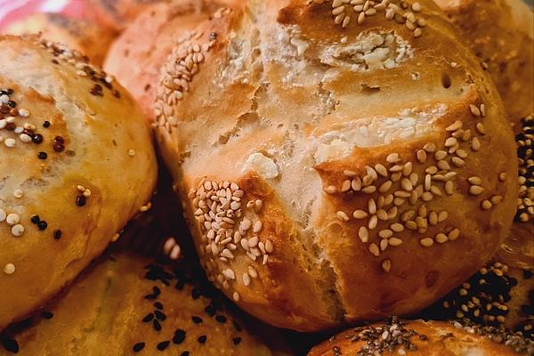Spelled Skyr Buns Without Yeast