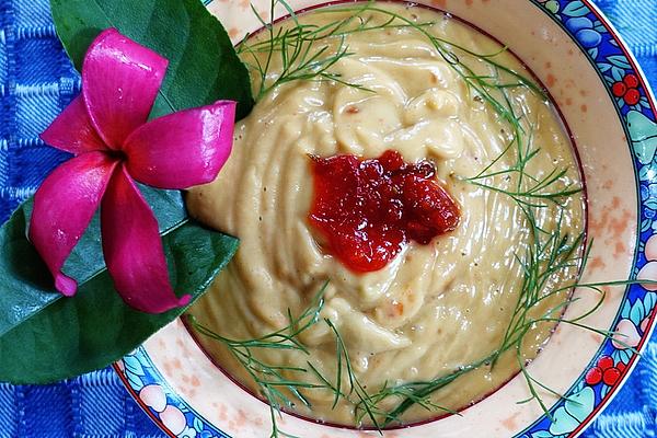 Spicy and Exotic Avocado Dip