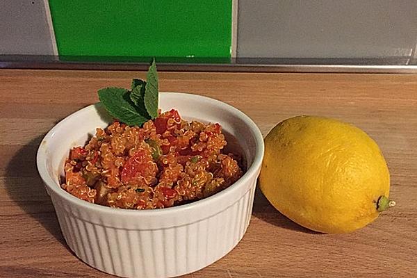 Spicy Quinoa Salad with Tomato