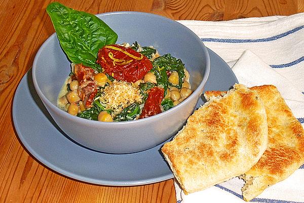 Spinach with Chickpeas in Coconut Milk