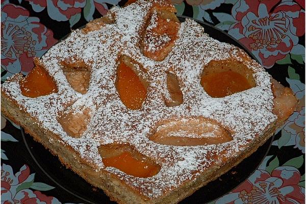 Sponge Cake with Fruit