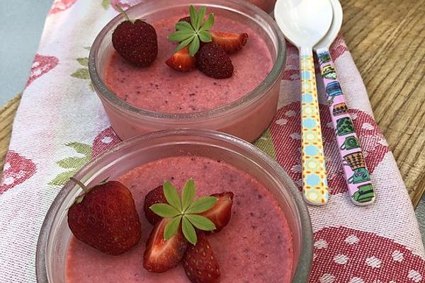 Strawberry Cream Dessert