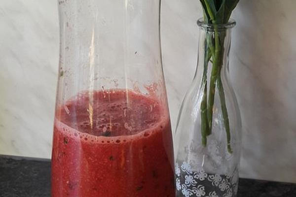 Summer Apple and Melon Smoothie