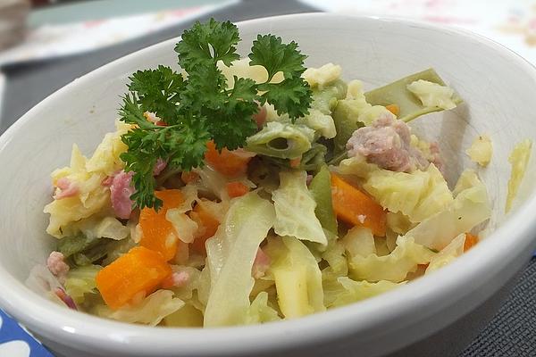 Summer Sausage Stew with Carrots, Ginger and Bratwurst Cubes