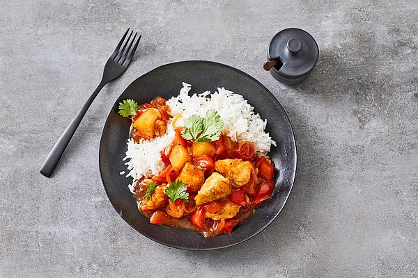 Sweet and Sour Chicken Like in Chinese Restaurant