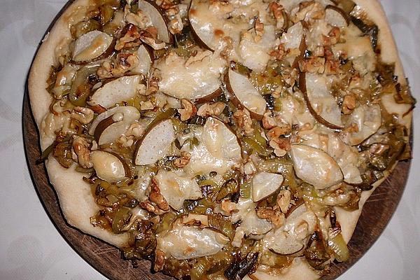 Tarte Flambée with Leek and Walnuts