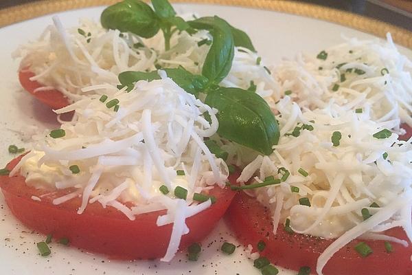 Tomatoes Under Garlic Mayonnaise