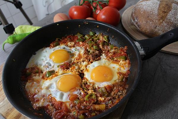 Turkish Egg Dish with Vegetable Menemen