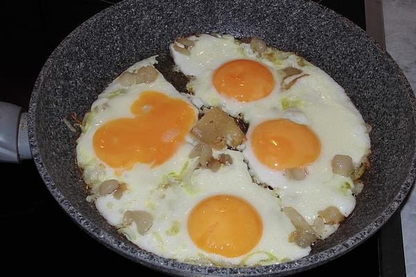 Ukrainian Fried Egg with Salo and Onions