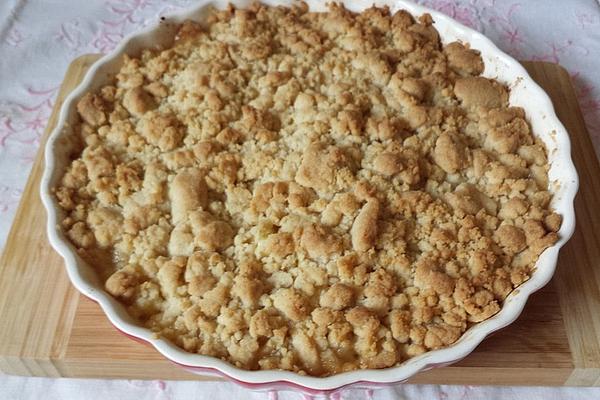 Vanilla Apple Crumble with Almond Sprinkles