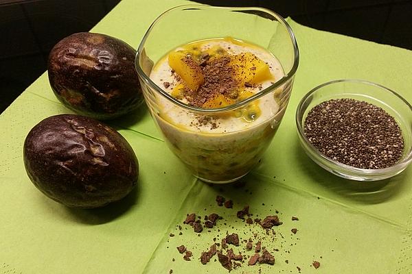 Vanilla Chia Pudding with Fruit